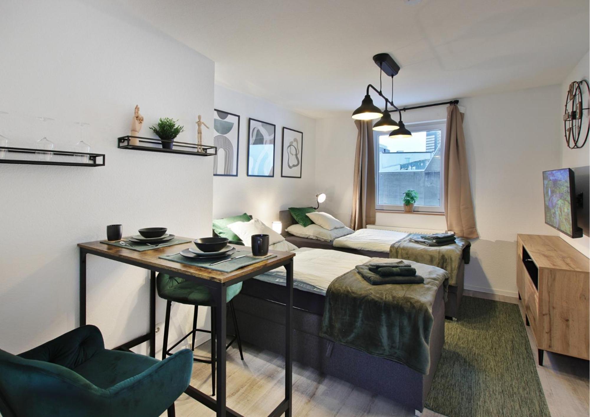 Rtr - Fuer Bis Zu 2 Personen - Voll Ausgestattet - Balkon - Zentral Limbecker Platz - Messe - Uniklinikum - Smart Tv - Parken - Modern *